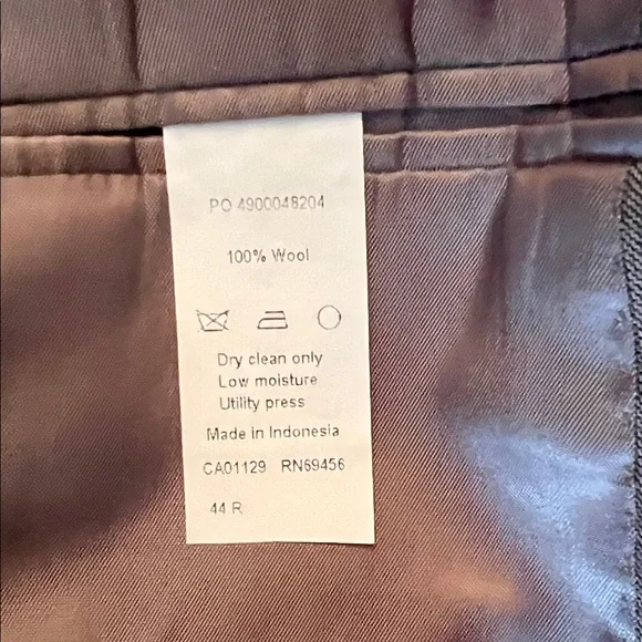 Calvin Klein Men's Gray Two-Piece Suit Blazer & Pants - Picture 3 of 9